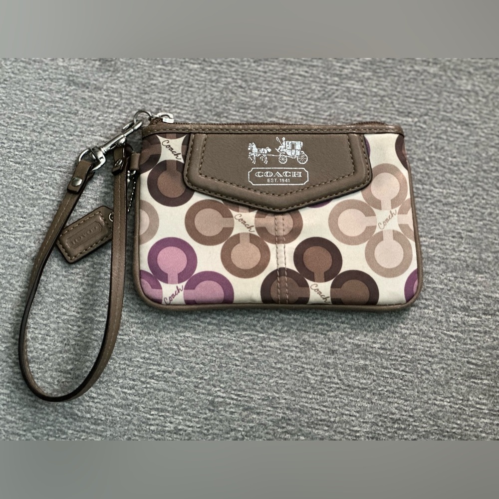 Coach Change Purse Wristlet - EXCELLENT CONDITION!